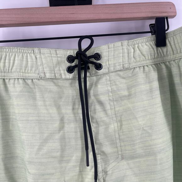 SPYDER Swim Shorts XL Trunks No Lining Green Men's UV Protection Surf Sand Sun - Picture 6 of 12